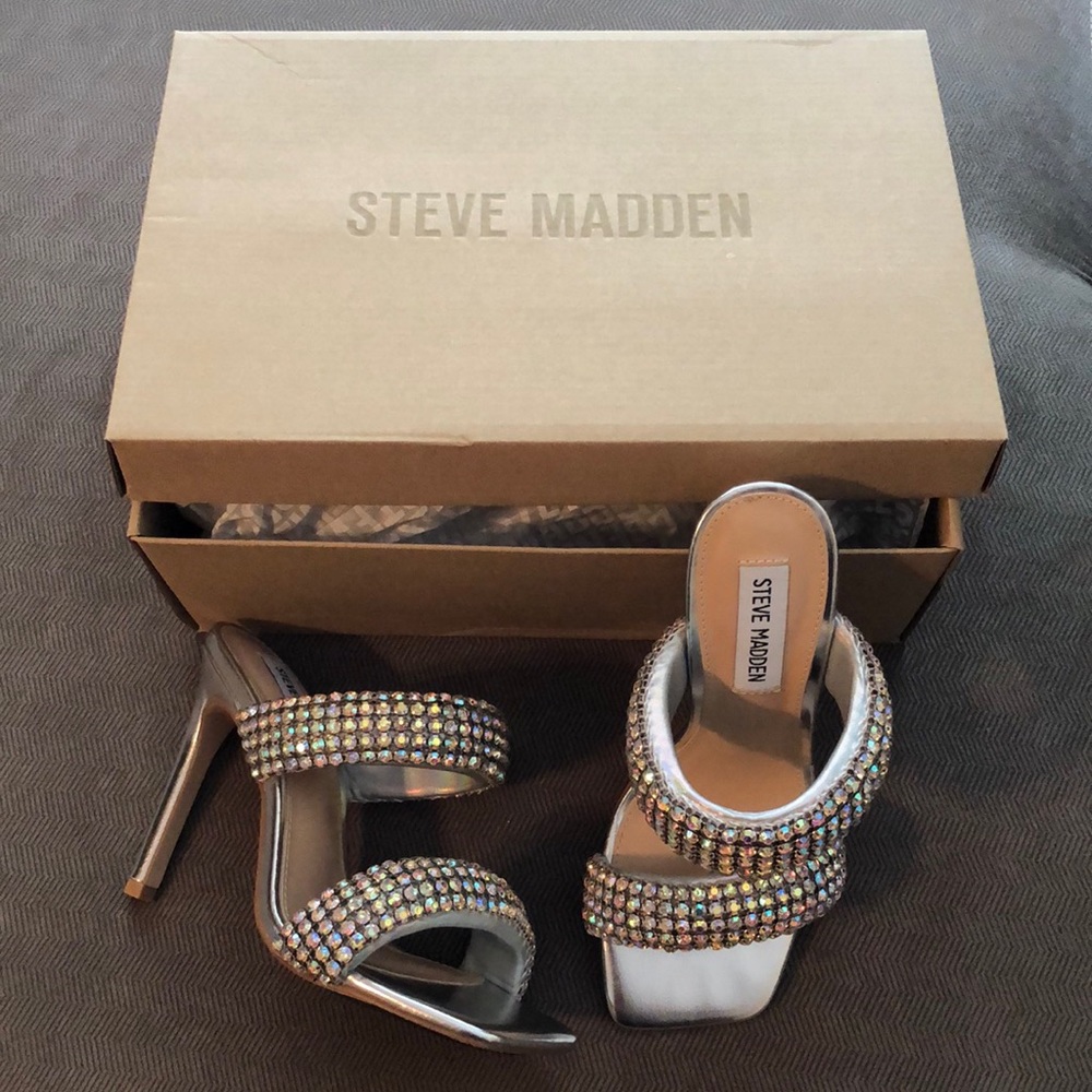 BRAND NEW!! STEVE MADDEN KAYLEE Silver Rhinestone Mules 🌺